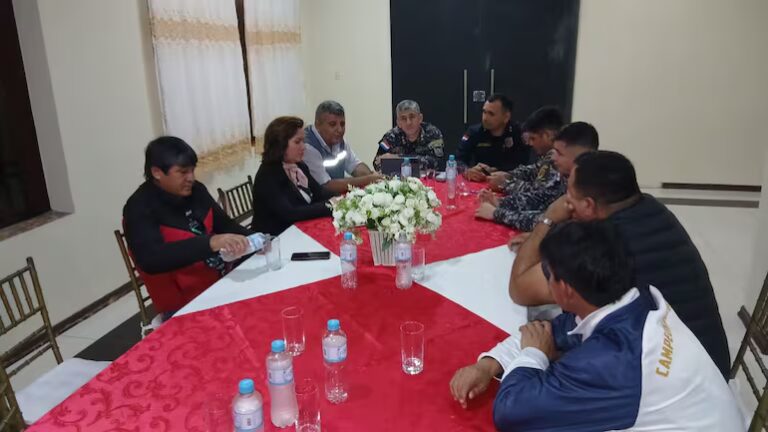 Guarambaré: vecinos del barrio San Miguel piden en reunión mayor seguridad  