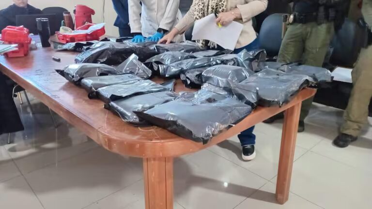 Marihuana premium en aeropuerto: ¿a cuántos años de cárcel se exponen los procesados?