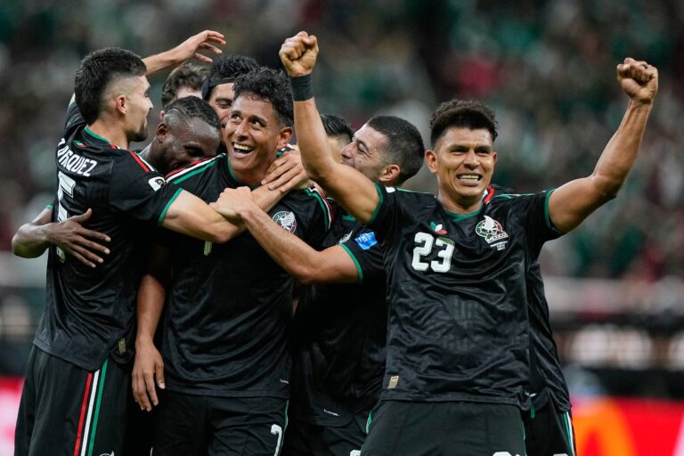 México consolida el liderato del grupo tras un reñido triunfo ante Corea del Sur