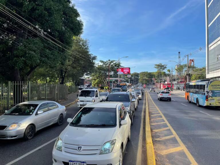 Tránsito en Asunción: El calvario en Mariscal López que desafía a los candidatos a intendente