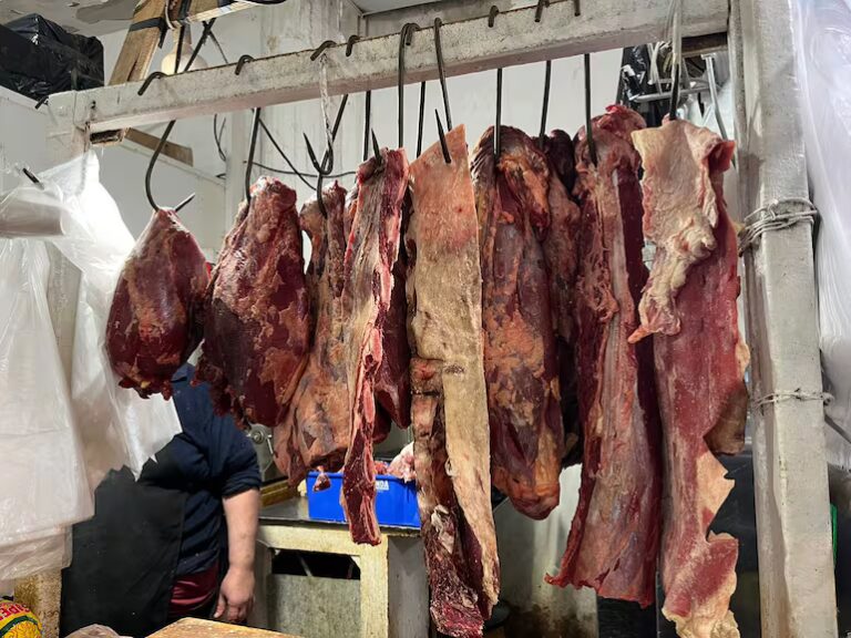 ¿No hay asado mundialista? Pese a la alta expectativa, desde el Mercado 4 reportan pocas ventas