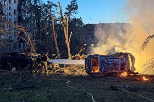 Al menos 18 muertos en el peor atentado de Rusia contra Kiev: «Esto es terrorismo»