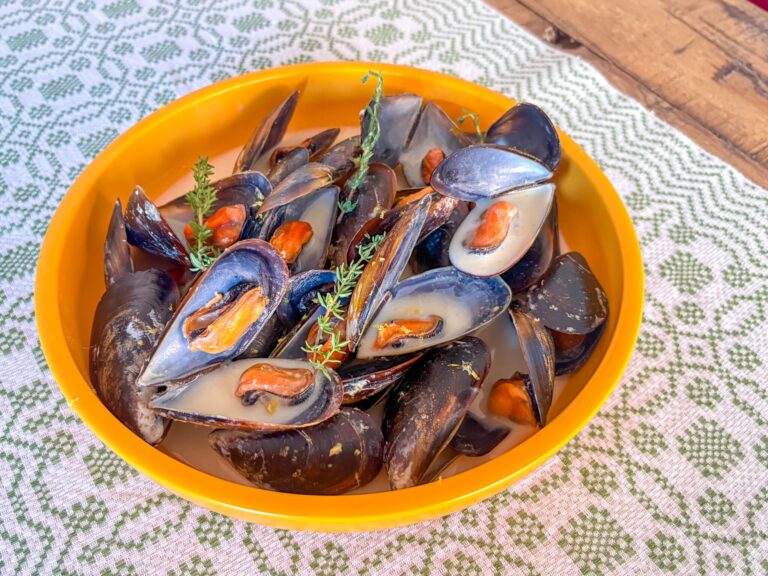 Caracoles y tomillo, una receta francesa para mojar pan