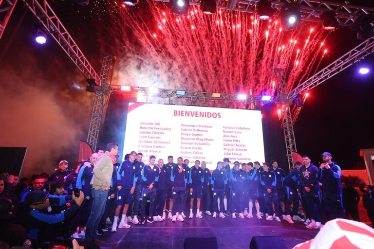 [GALERÍA] ¡Mañami lo que fue el recibimiento de la gente a la Albirró!