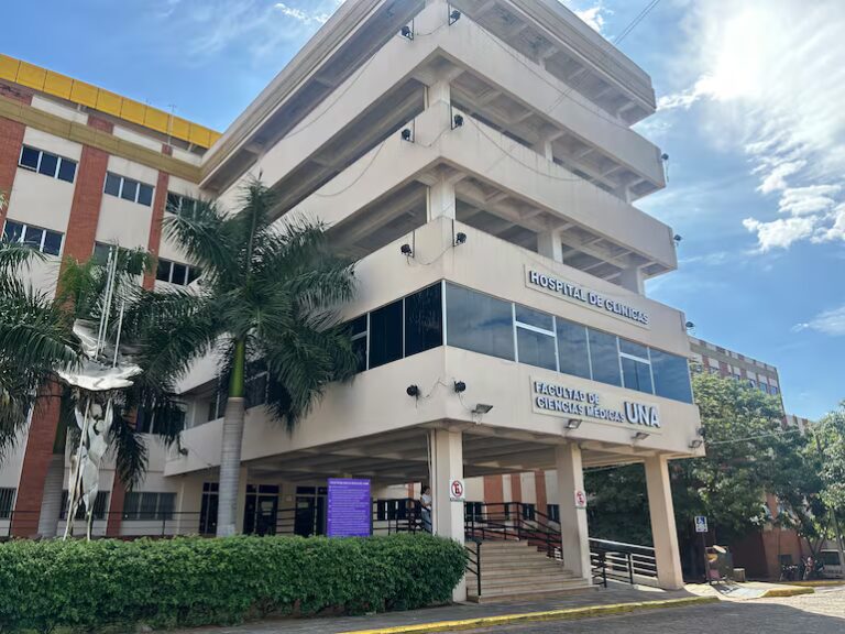 Hospital de Clínicas logra nuevo trasplante y cambia vida de paciente tras 7 años de diálisis