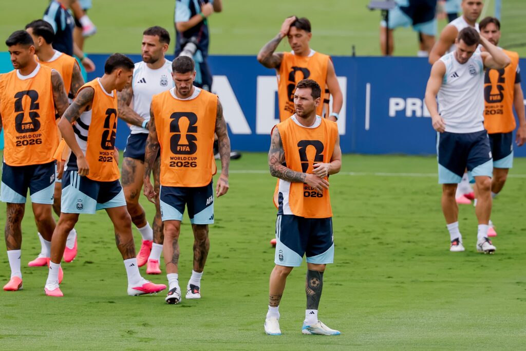 Inglaterra – Argentina, semifinales del Mundial en directo | Tuchel hace tres cambios en el once y Scaloni elige a Giuliano Simeone en lugar de De Paul