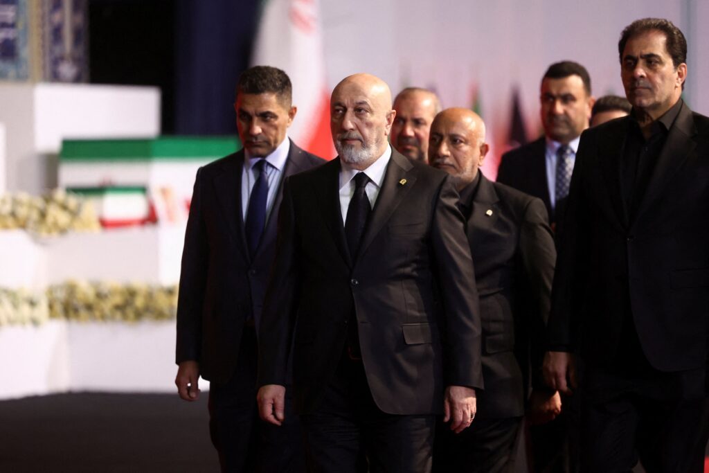 Irán se despidió de Ali Jamenei, su ex líder, en lo que se espera sea un funeral lleno de gente.