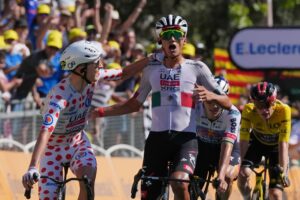 Isaac del Toro gana Montjuïc en la última etapa del UAE de Pogacar en el Tour de Francia