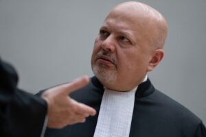 La Corte Penal Internacional destituyó a su fiscal jefe por conducta sexual inapropiada