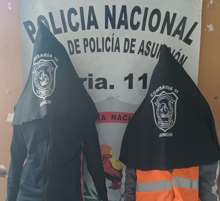 Policía aprehende a dos personas en Asunción e incauta motocicleta sin chapa