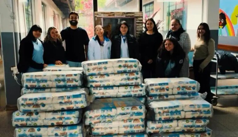 Universidad Interamericana de PJC realiza donaciones de sábanas y pañales al Hospital Regional