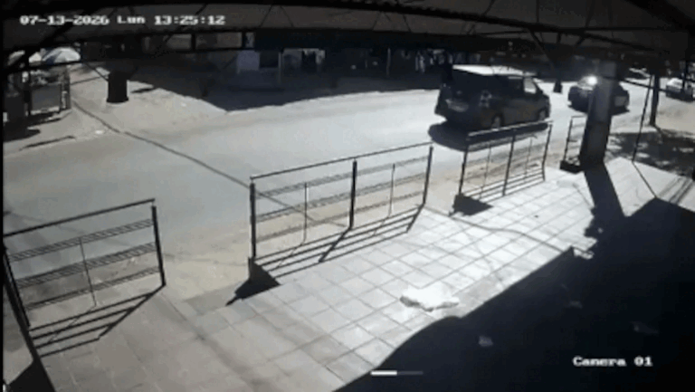 Video: dos jóvenes de 18 años resultan heridos en violento choque de moto en Luque