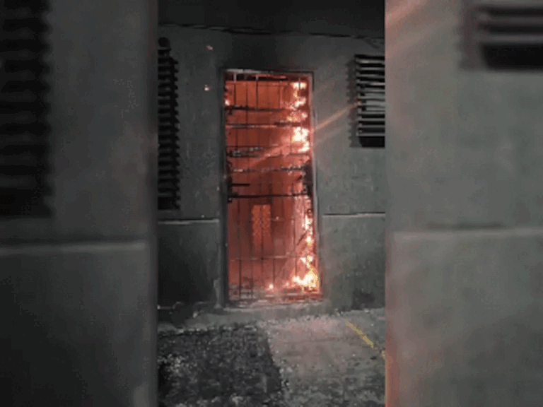 Video: incendio en depósito de bomberos bajo el viaducto de Madame Lynch